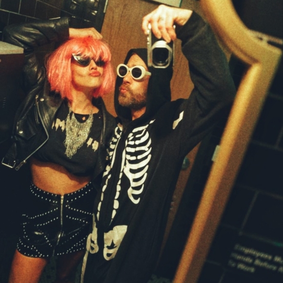 Meet your Poshers, Jana & David - Picture 5 of 8